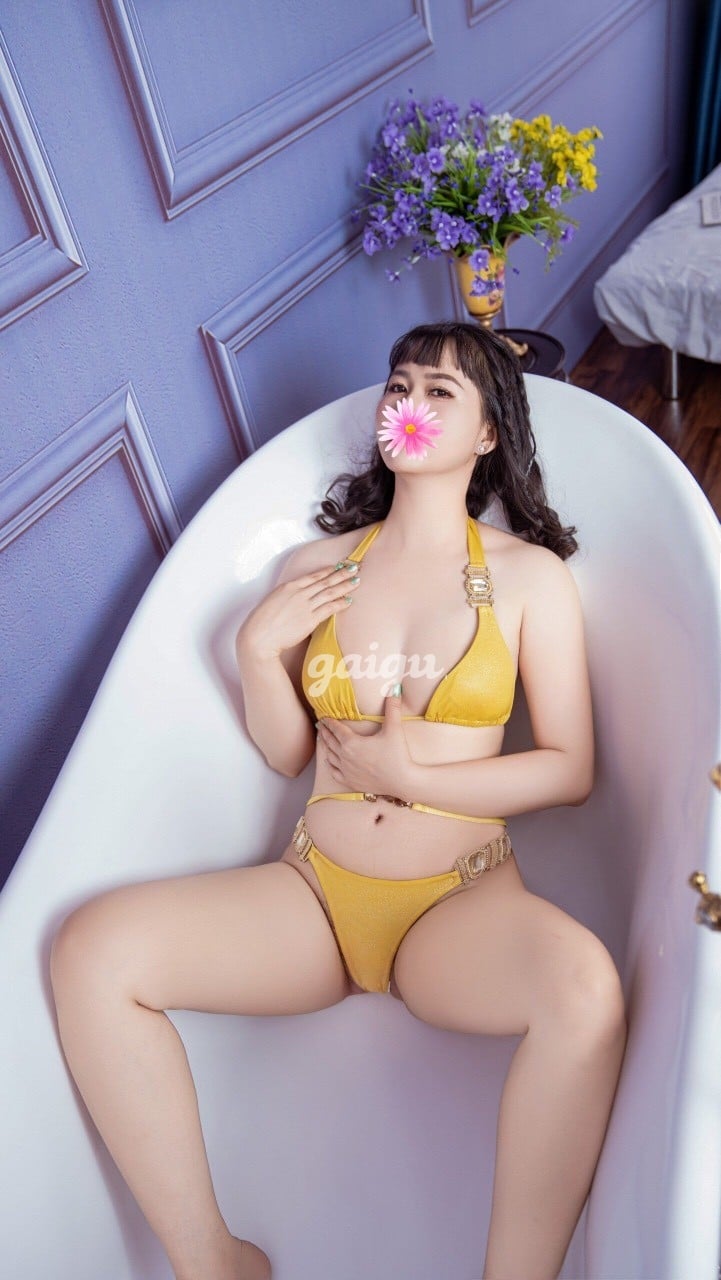 NGỌC ANH - EM GÁI MIỀN TÂY DỄ THƯƠNG - CHIỀU CHUỘNG NHƯ NGƯỜI YÊU