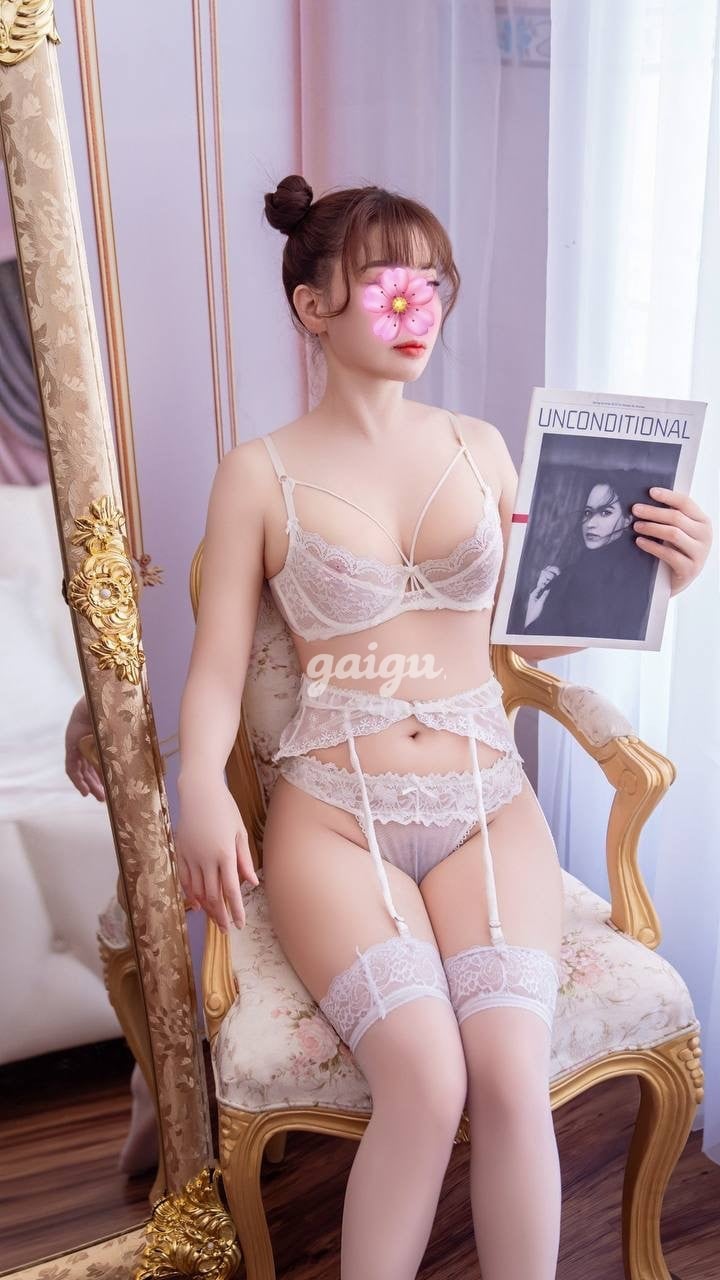 HỒNG NHUNG SIÊU NGON VIP CLip chân thực