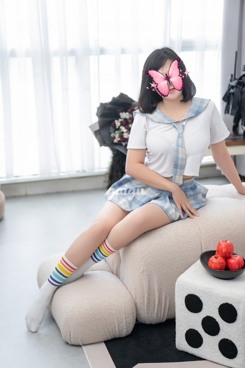 GÁI DÂM THÙY CHI_ LÀM TÌNH BAO PHÊ RẤT CHIỀU KHÁCH