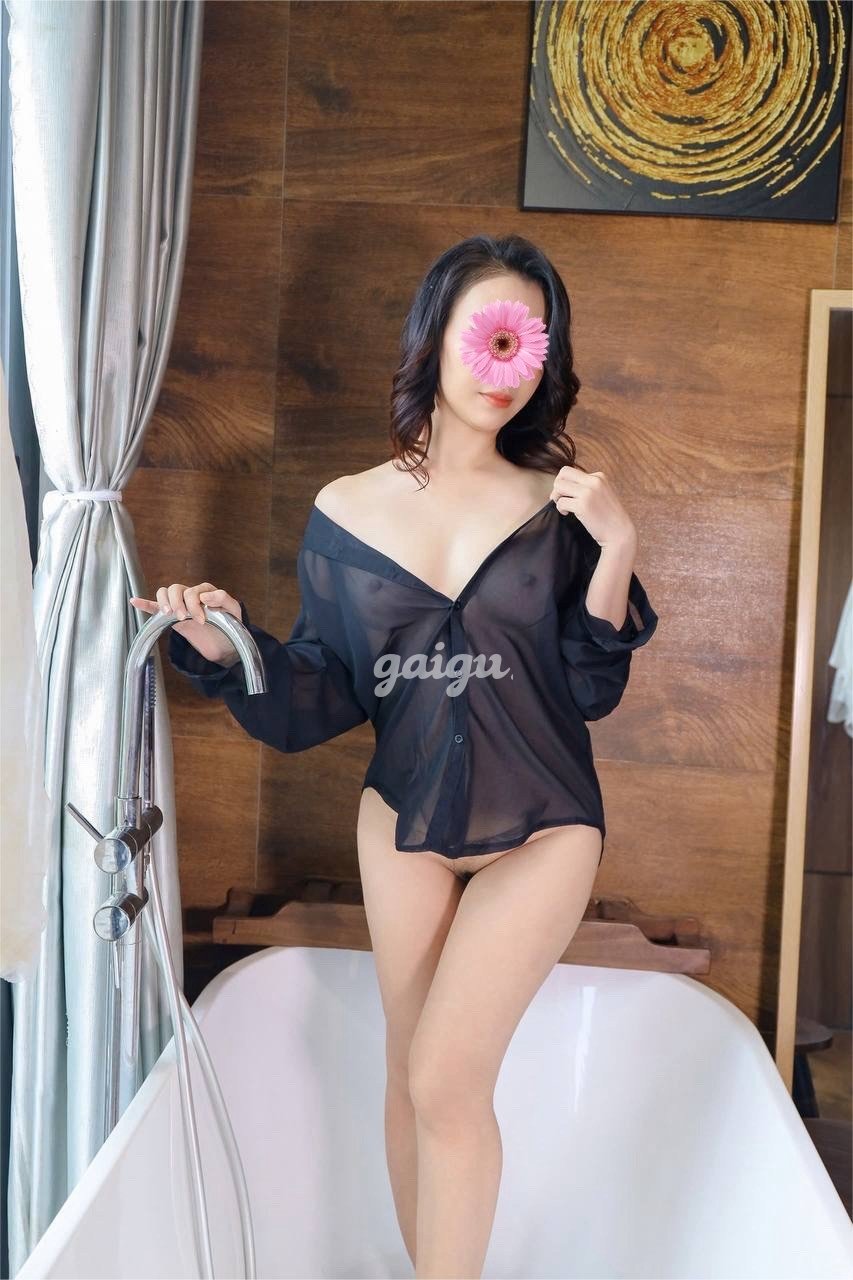 Hoài Thương - Lần đầu lên sóng , mình dây dáng đẹp , siêu dâm bao ngon cho ae