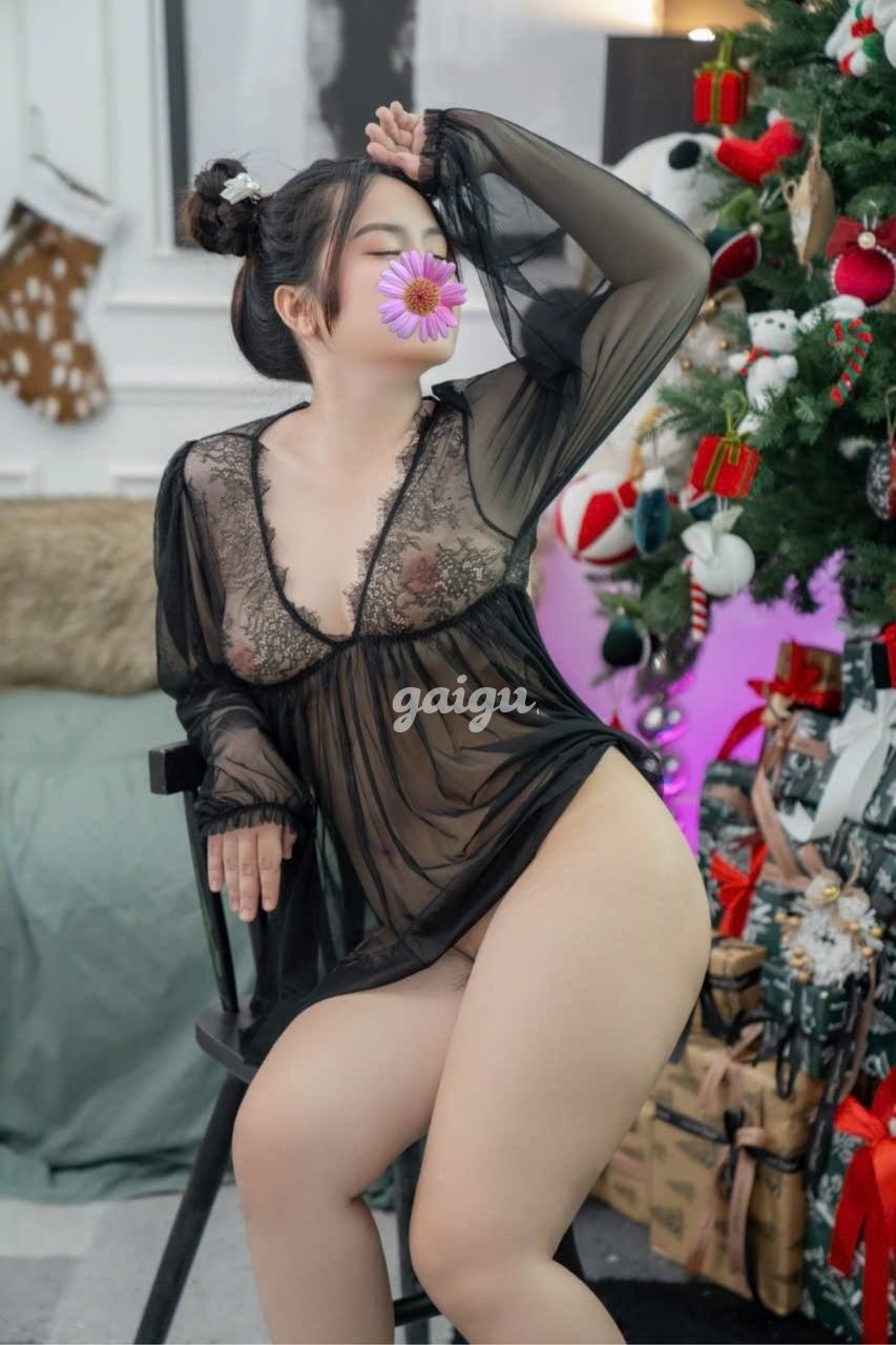 New!!! Ngọc Tú_ Mặt xinh, da trắng, body nóng bỏng