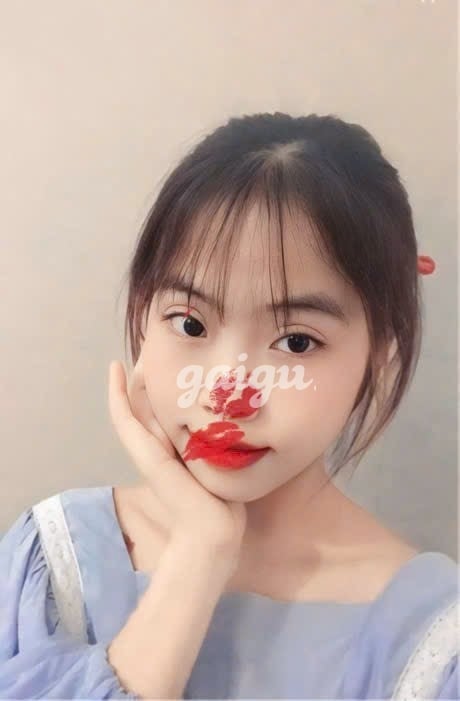 New: Bé Nhung 2k3 - em gái xinh xắn, lần đầu lên sóng