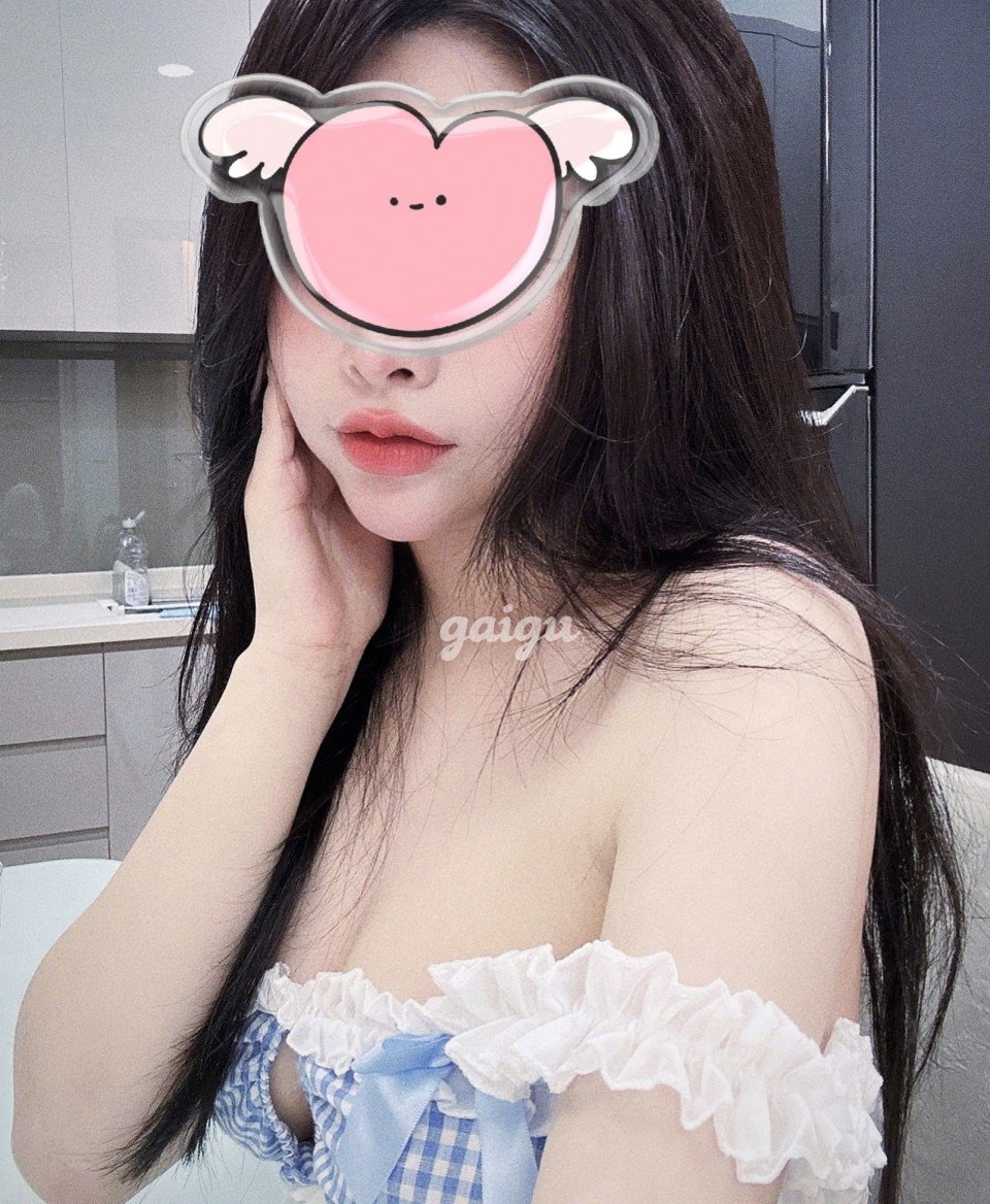 HOTGIRL ZAOZAO_VẺ ĐẸP THIÊN THẦN_BODDY GỢI CẢM RẤT ĐÁNG YÊU