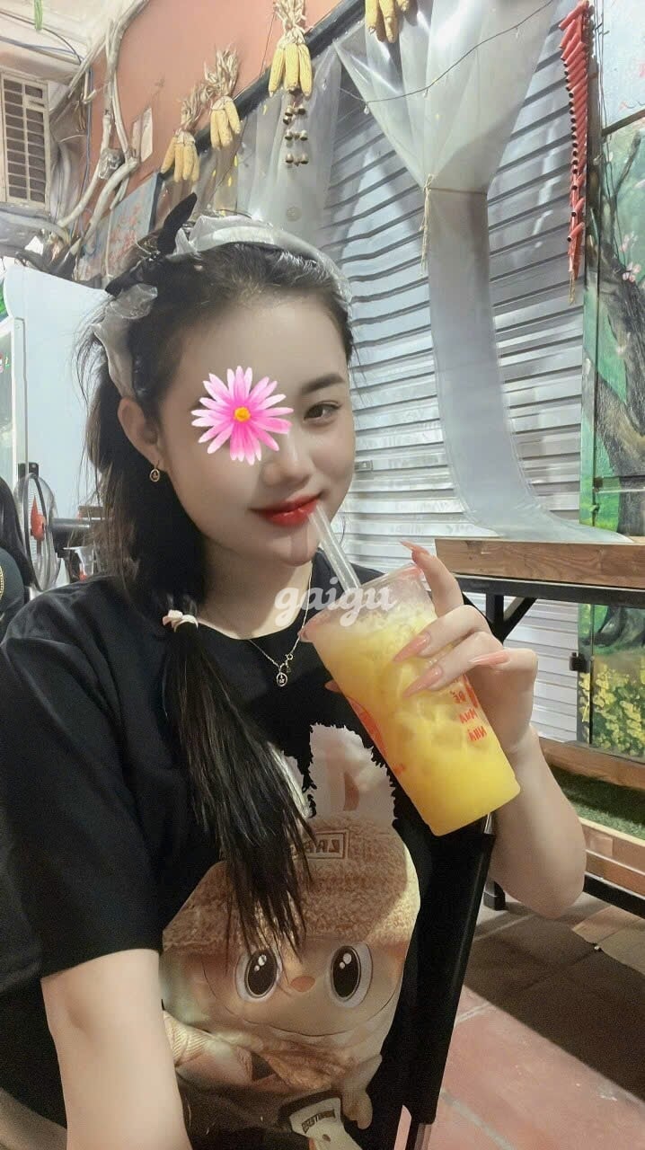 QUỲNH BABE 2K4 - XINH NON VÚ TO , BODY NÓNG BỎNG NGỌT NGÀO