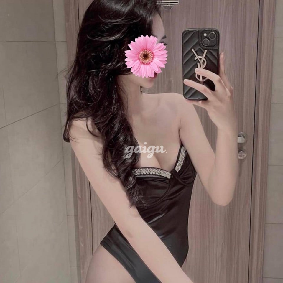 BÉ NHI DIOR,ĐẸP XINH SANG, NGỌT NGÀO TÌNH CẢM,ĐẶC BIỆT BÚ CÚ SIÊU PHÊ