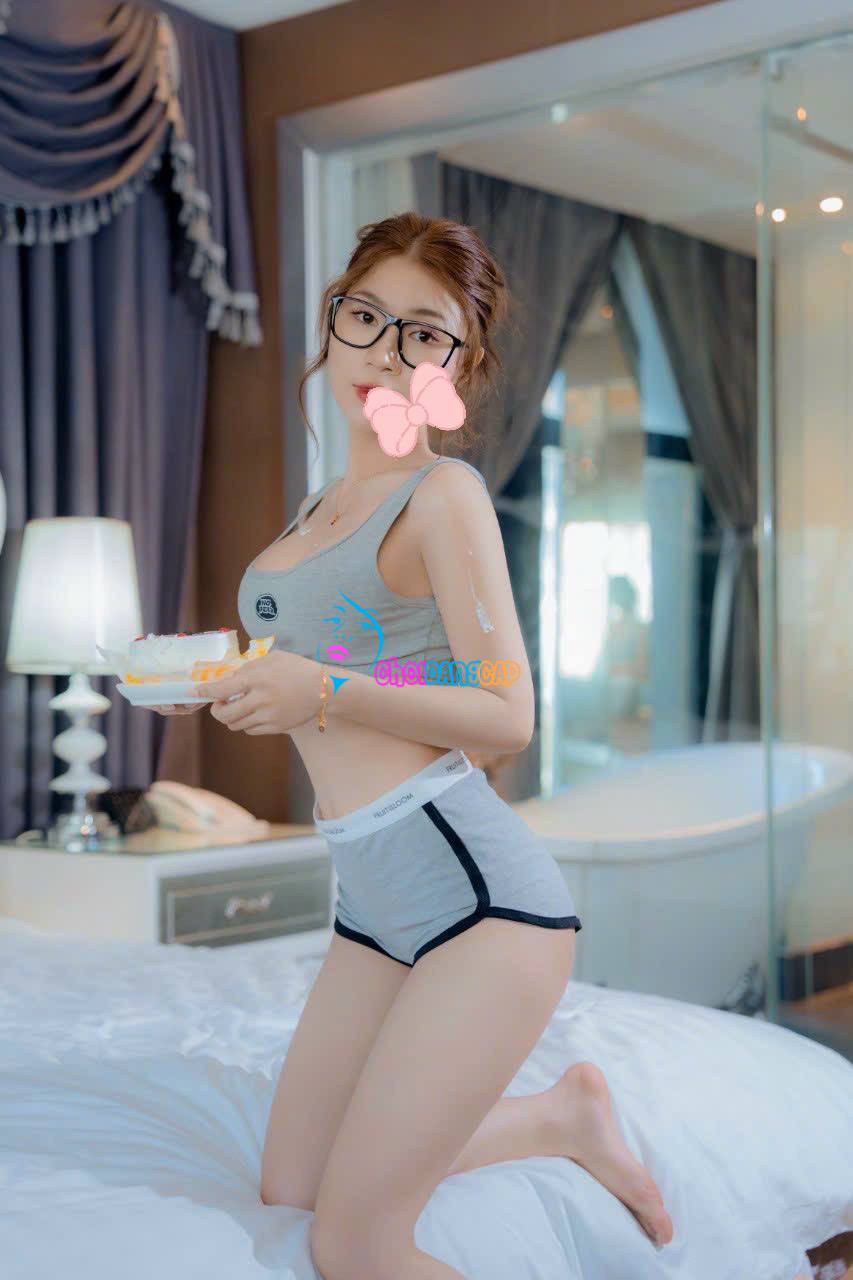 400k - Bình Phước ,,Hạ Linh ,,thân hình nóng bỏng ,bím khít nhiều nước