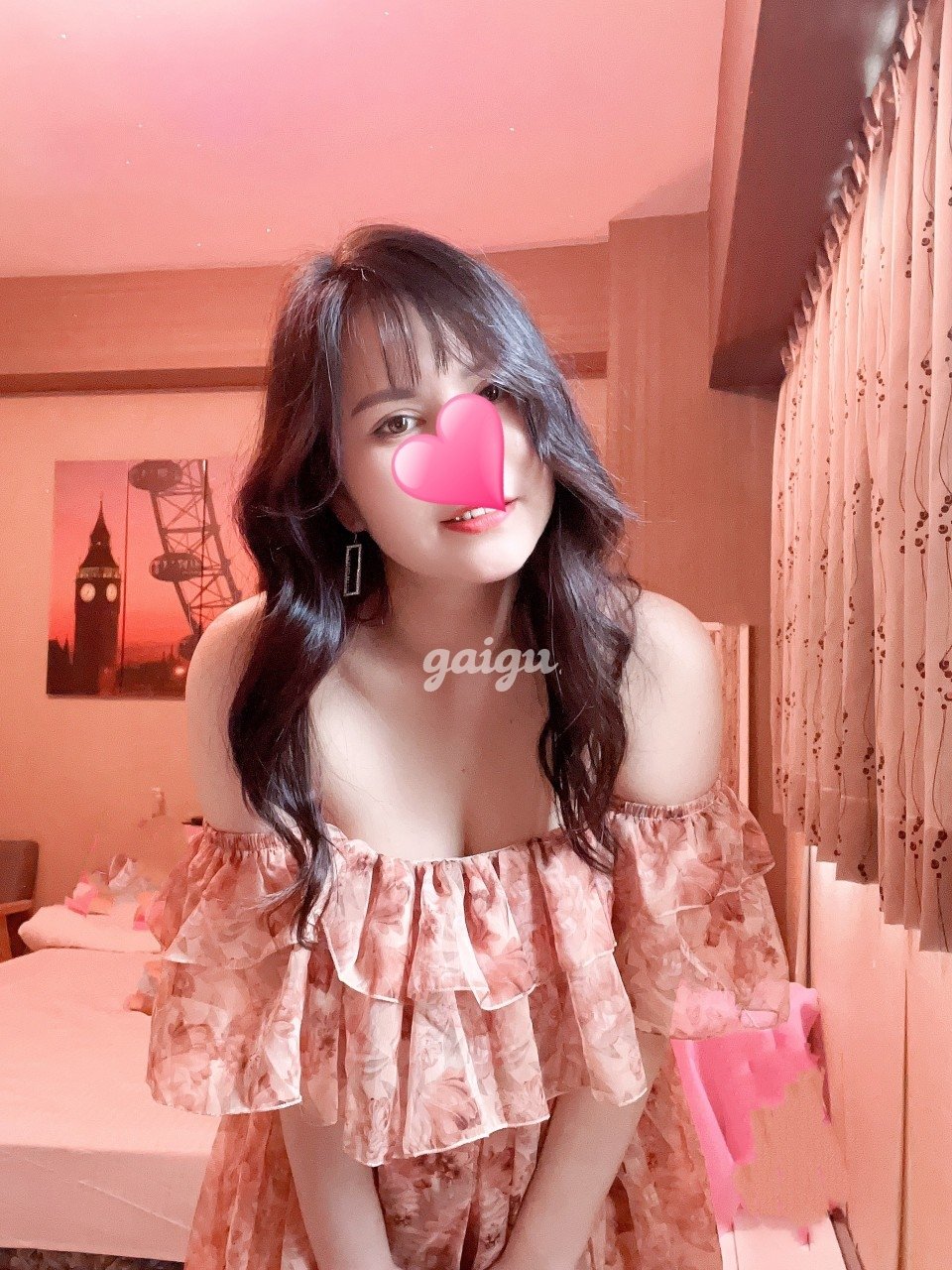 Gái Xinh PHƯƠNG CHI Khuôn Mặt Đáng Yêu_Tình Cảm Rất Hấp Dẫn