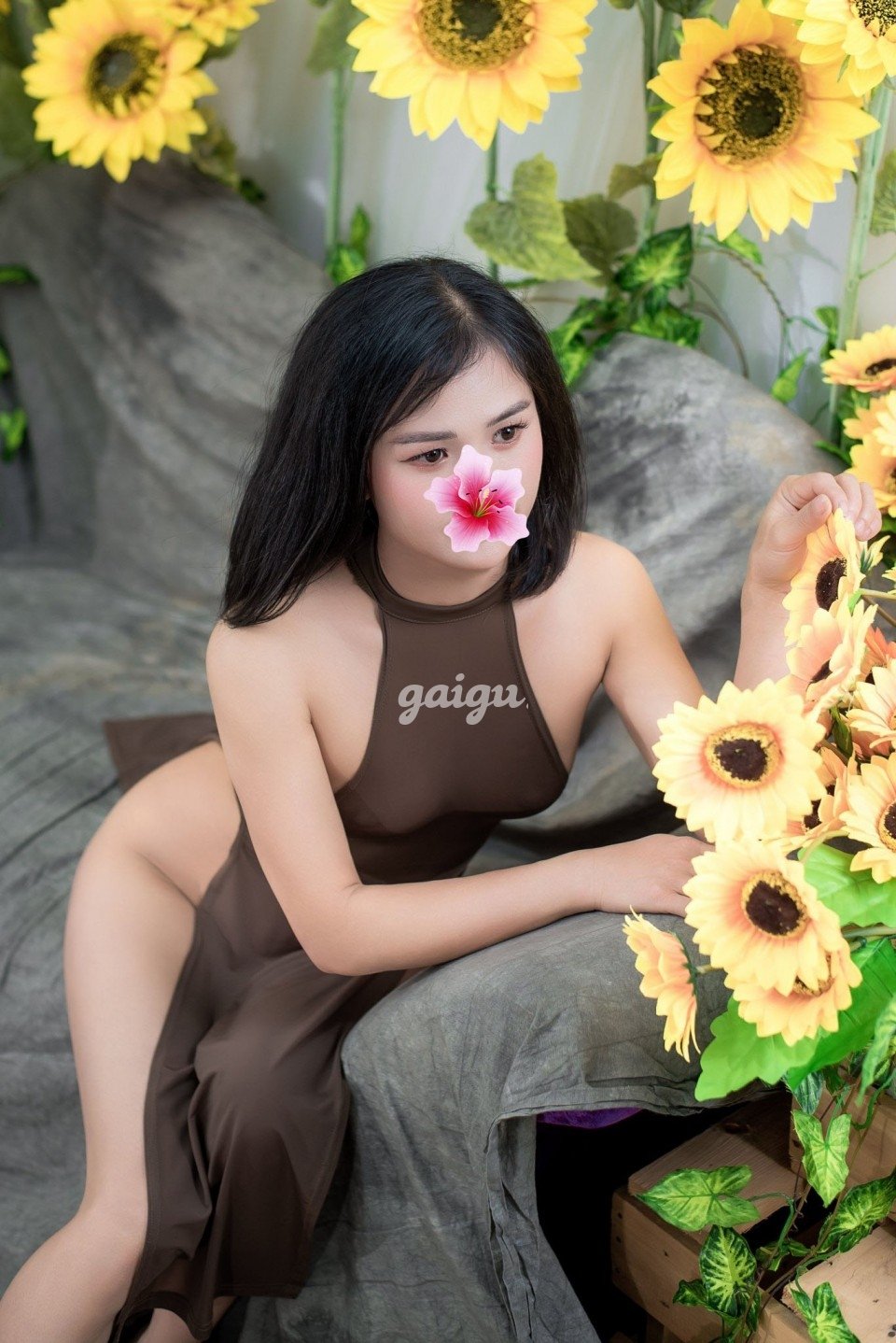 Bé Thuỷ - Gương Mặt Mới, Trẻ Rẻ Đỉnh Nhất Phân Khúc