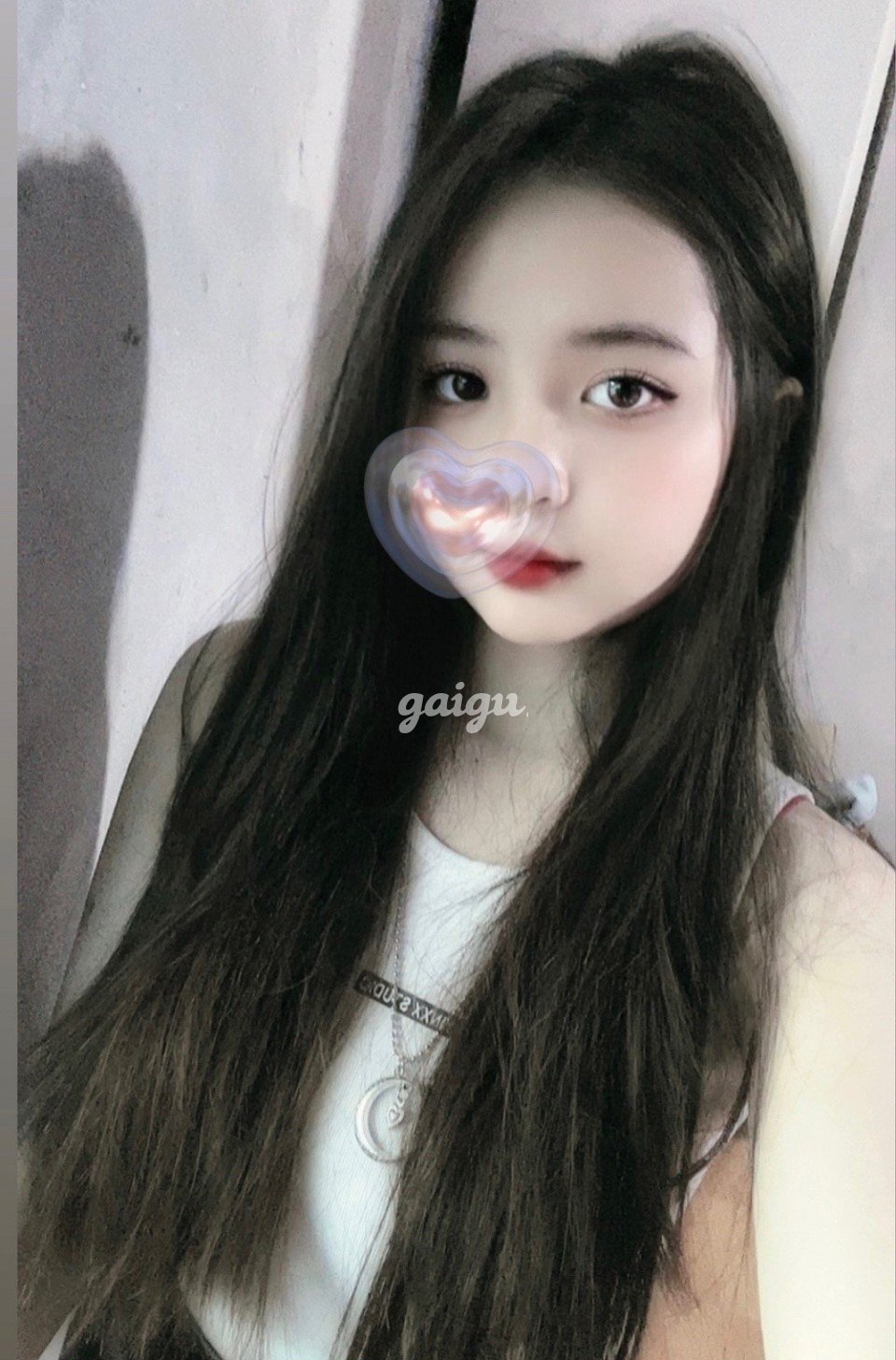 Tuyết Hân- cô bé ngay thơ, thích được làm tình!!!