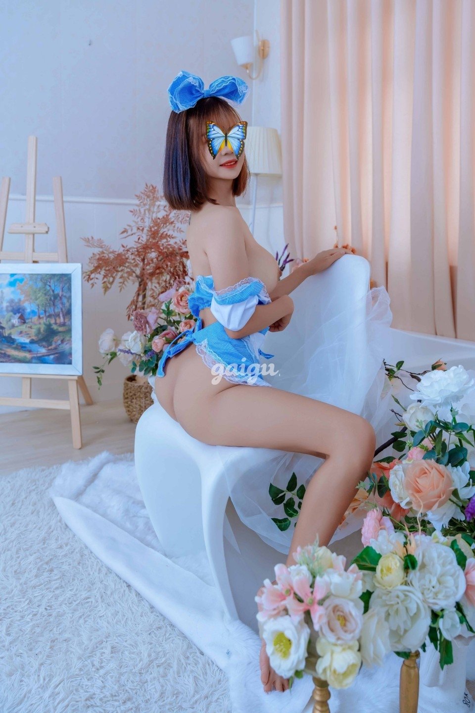 hoàng anh xinh baby nhiệt tình chiều khách hết nấc