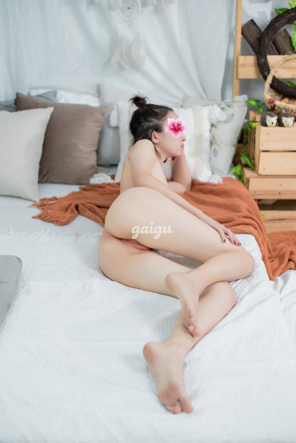 Linh Cáo - Da Trắng Dáng Ngon, Mình Dây Nuột Nà, Rất Xinh Và Chiều Khách