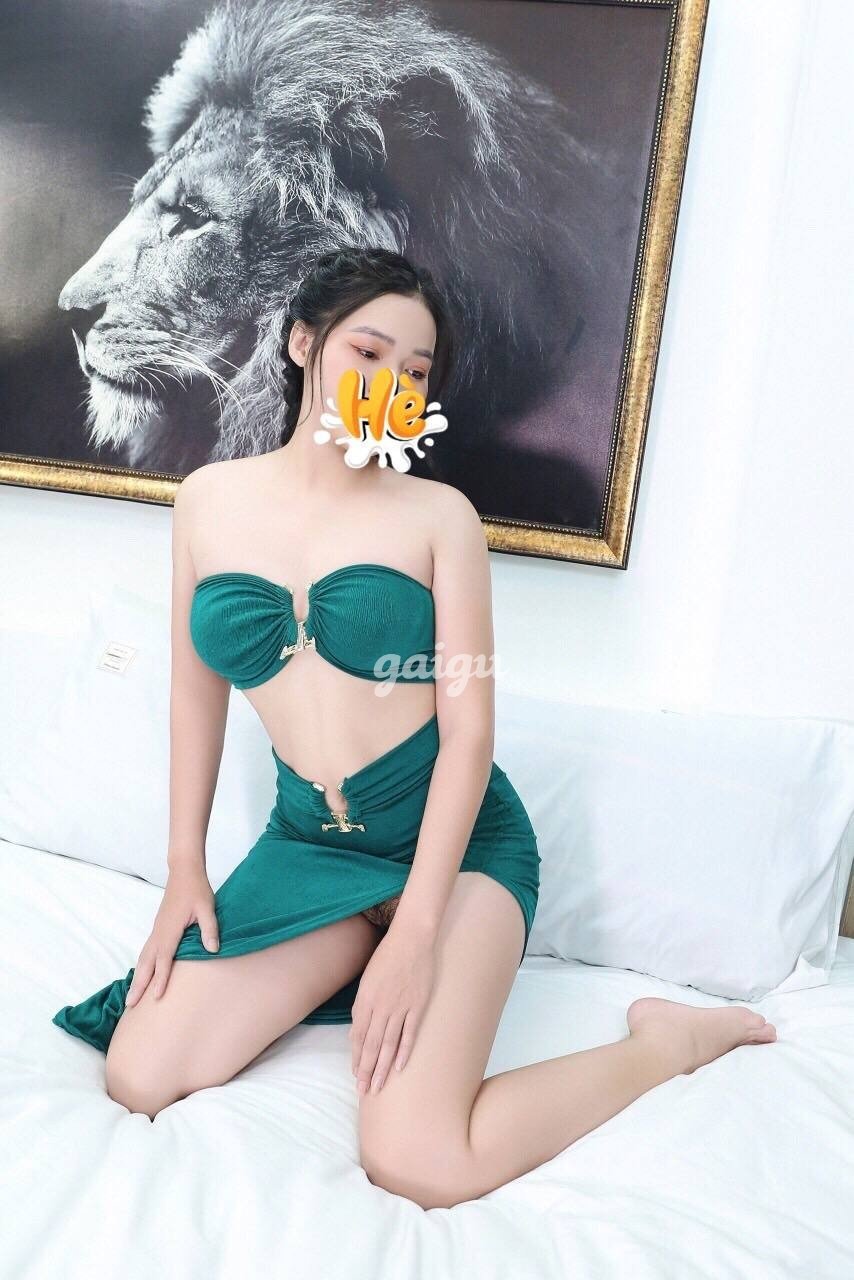 Trang Tây -168 gái gọi cao cấp
