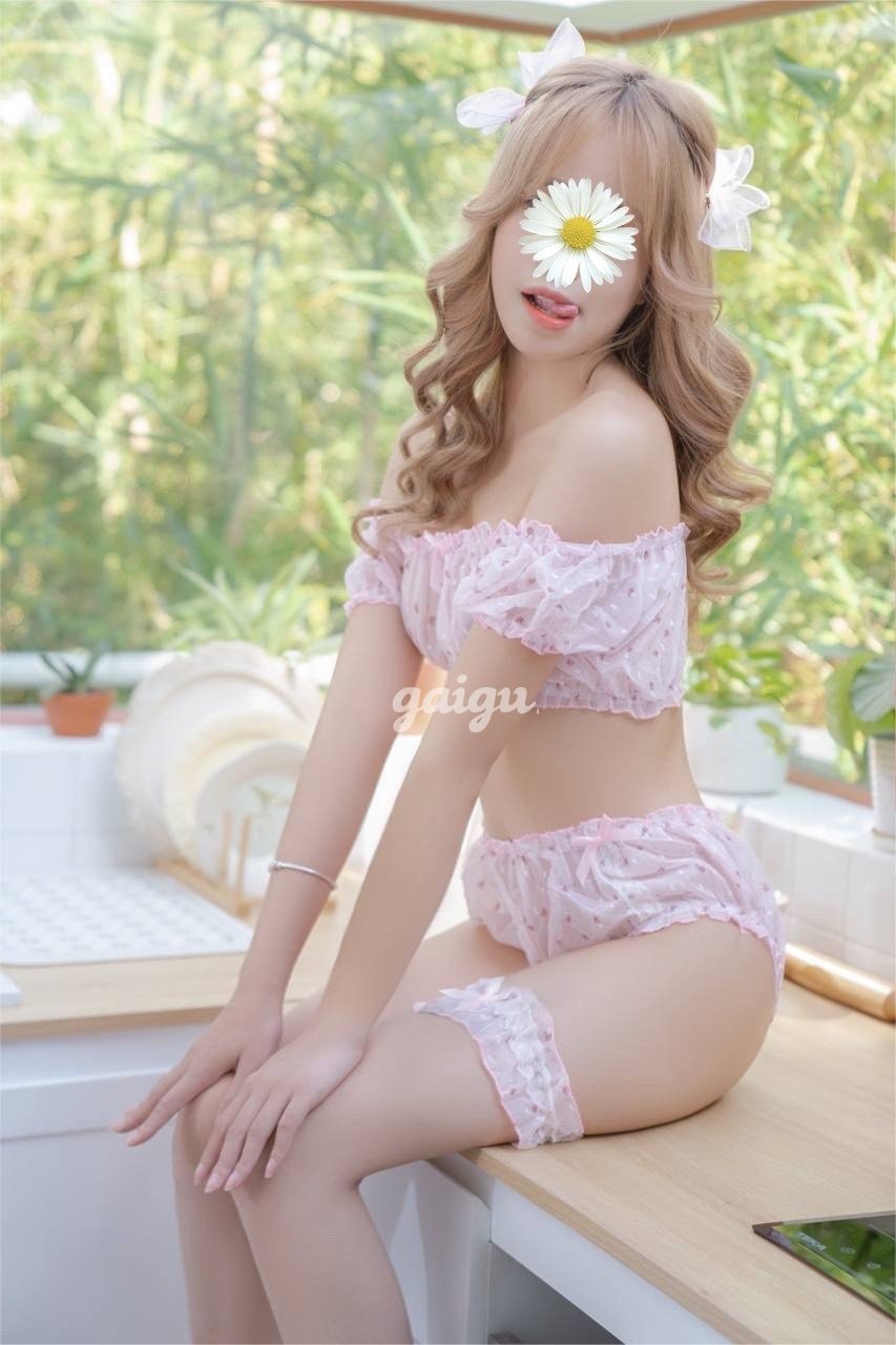 New 2k4 Thu Nguyệt_Dễ Thương - Hiền Dịu - Làm Tình Giỏi
