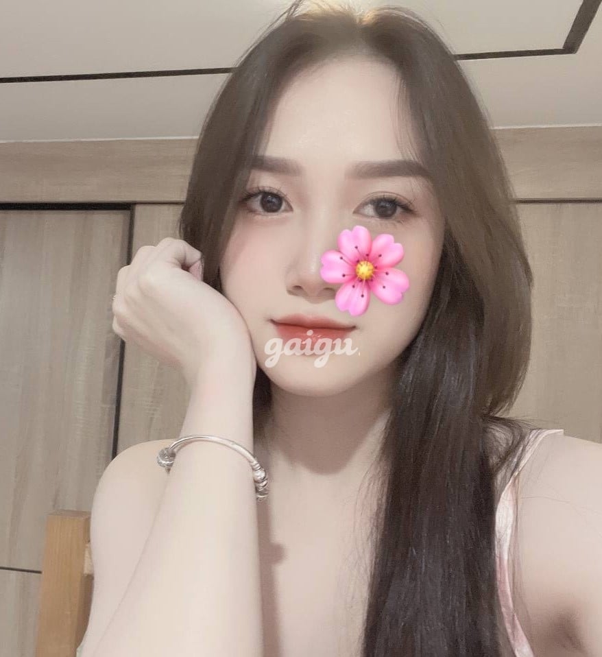 New Hot Teen Tiểu Linh Baby ❤️ Hot Face Trường Đại Học Ngoại Thương
