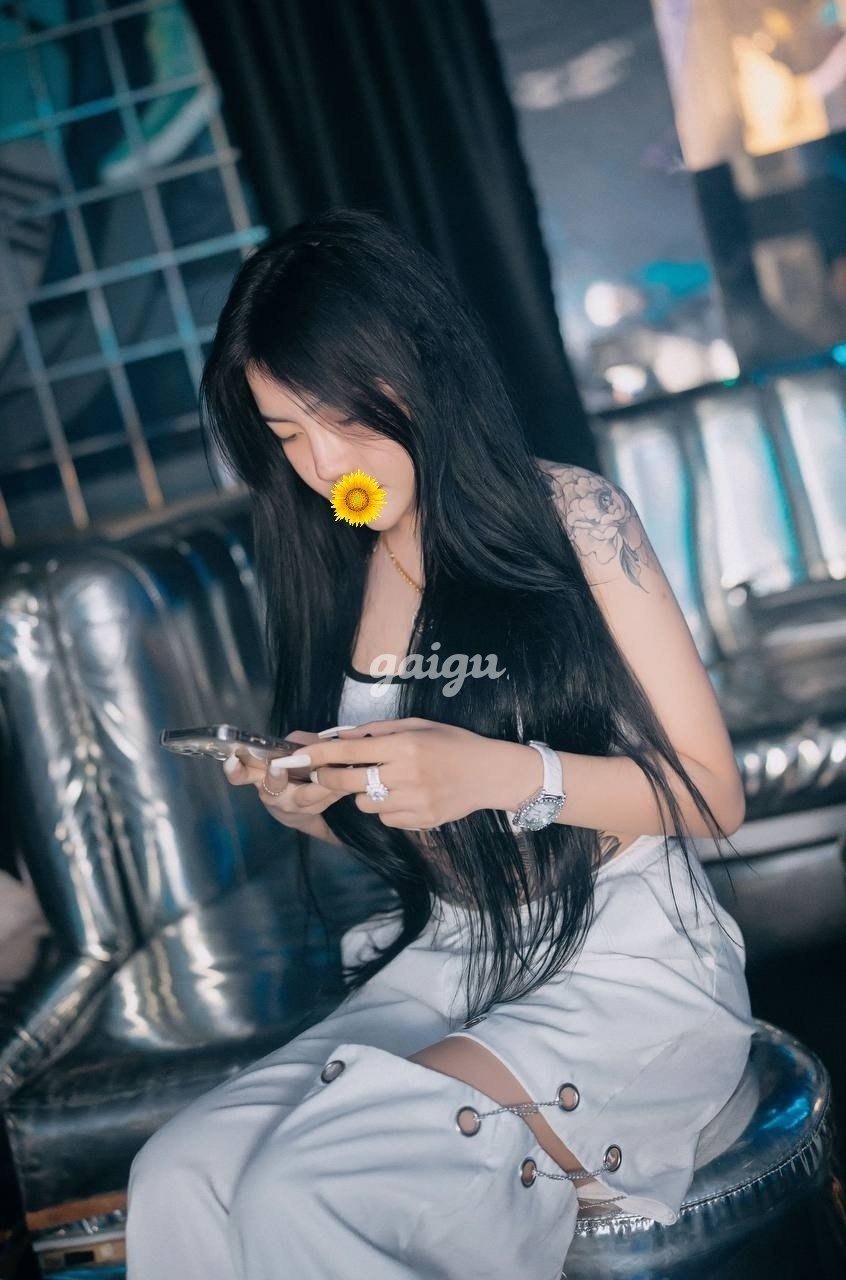 BÉ KEM SIÊU PHẨM CAO RÁO MÌNH DÂY ĐẾN TỪ MIỀN TRUNG MỚI VÀO NGHỀ