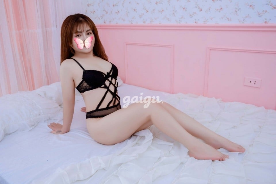 CHI CHI – DÂM NỮ TUYỆT CHIÊU – CUM ALO PHÊ PHA – NGON NUỘT NÀ